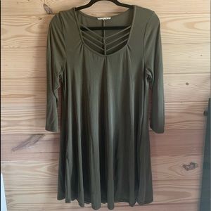 3/4 sleeve dress